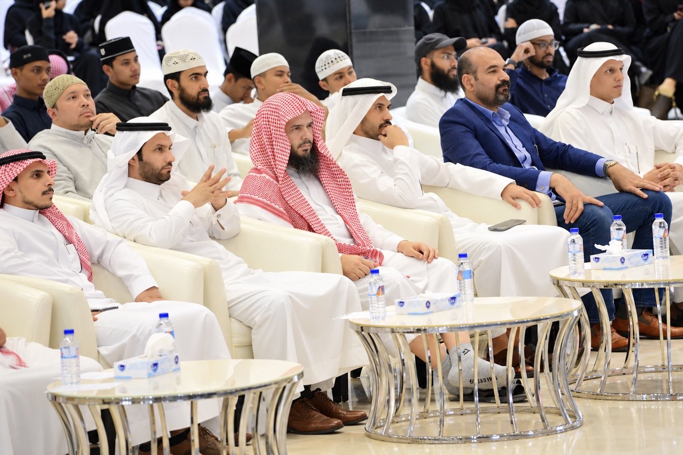 الكلية تنظّم اليوم الإرشادي لطلابها وطالباتها برعاية عميد الكلية